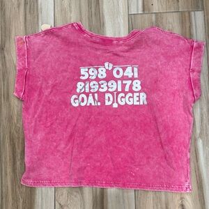 NWT MAP Cropped Tee-> POWER ON A TEE